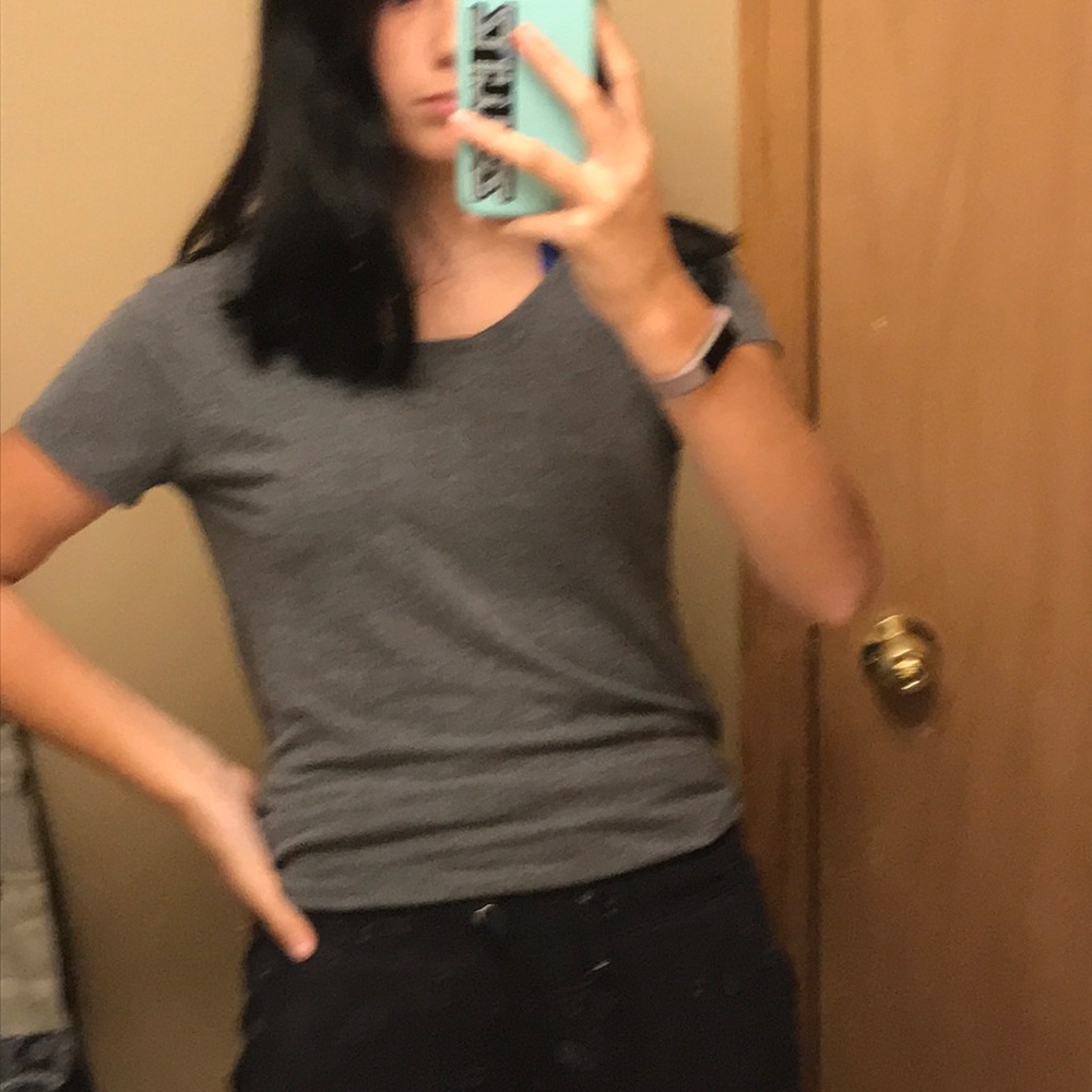workout shirt
